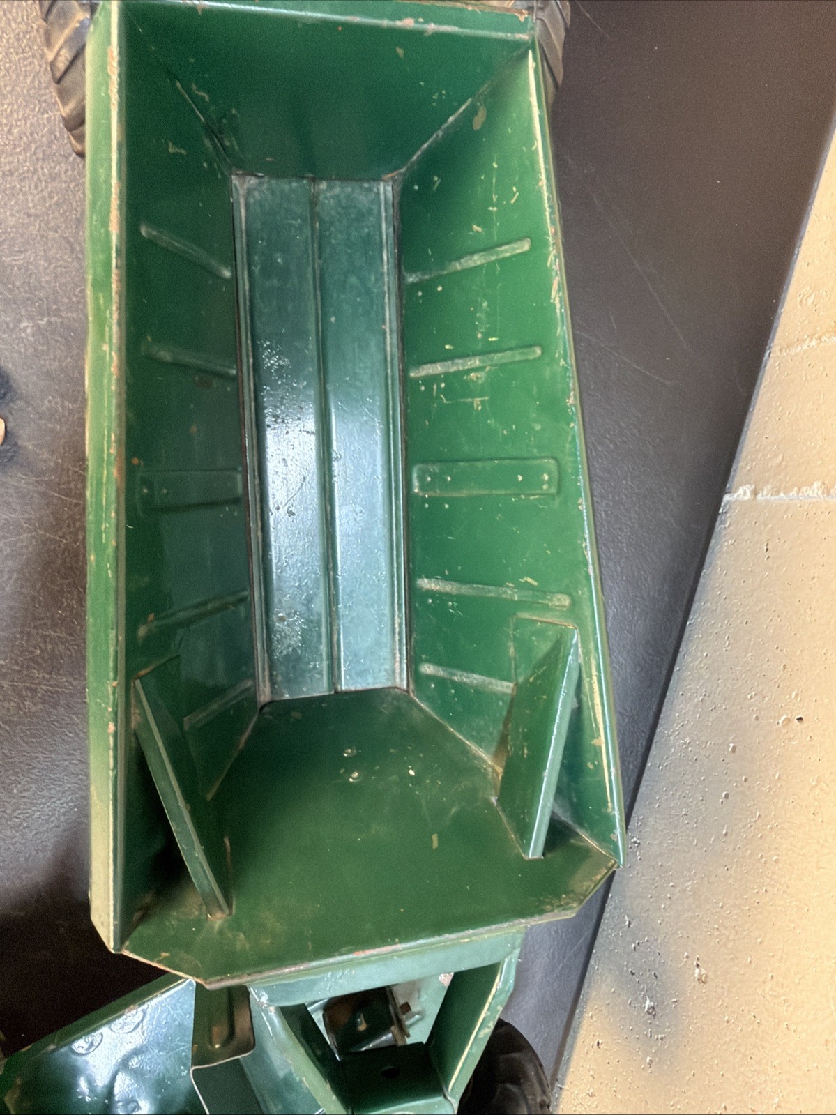 Charles Wm Doepke Metal Toy Euclid THE PIONEER Earth Mover & Tractor Green