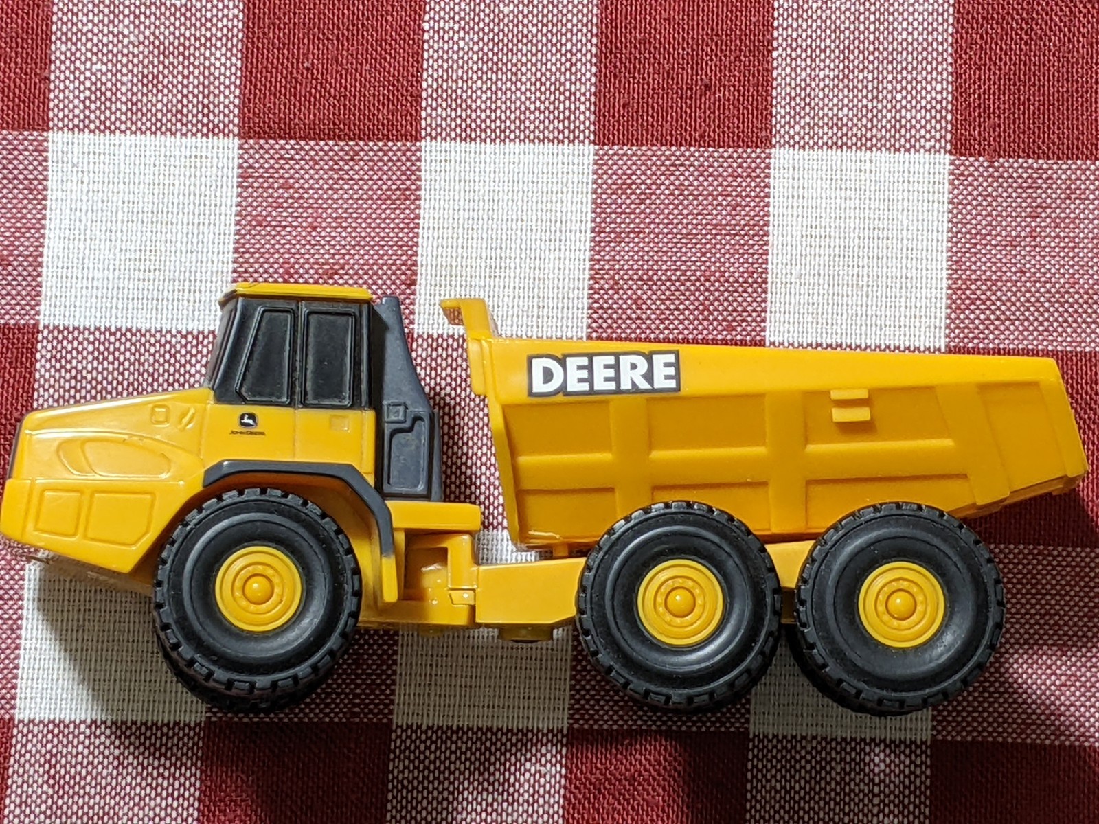 Ertl John Deere Licensed 0620CX00 Dump Truck Vintage Toys Collectors Farm
