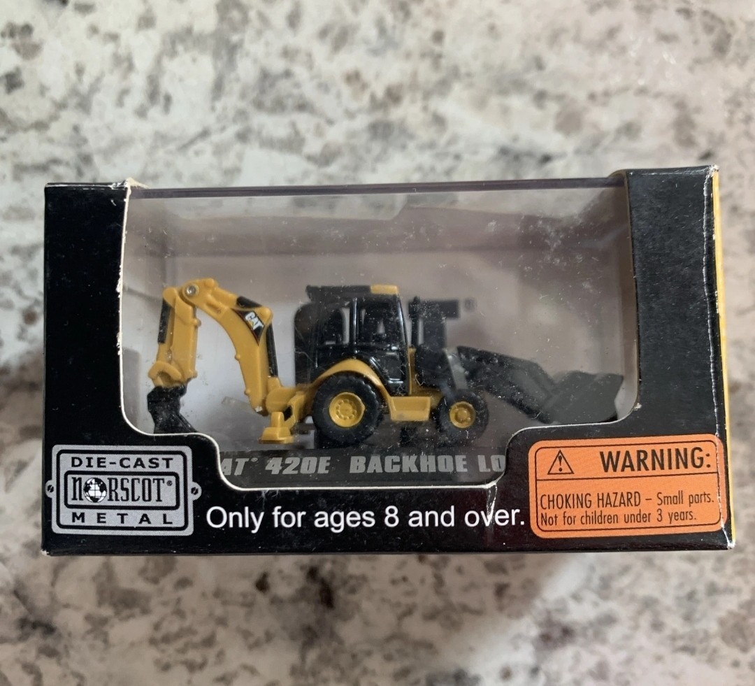 Norscot Construction Mini’s Die-Cast Cat 420E Backhoe Loader Scale Model, NIB