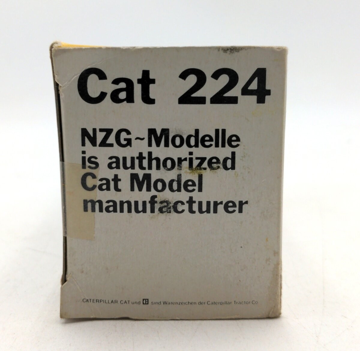 NZG 239 1:50 Caterpillar 224 Wheeled Excavator/Box