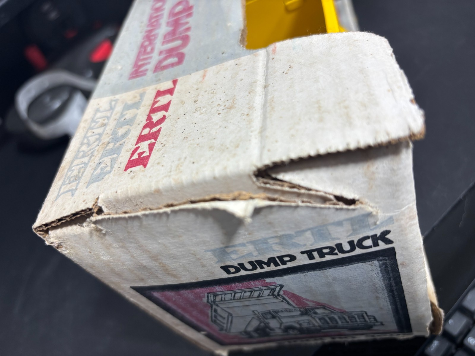 Vintage ERTL International S Series Dump Truck stock no. 3609 in box