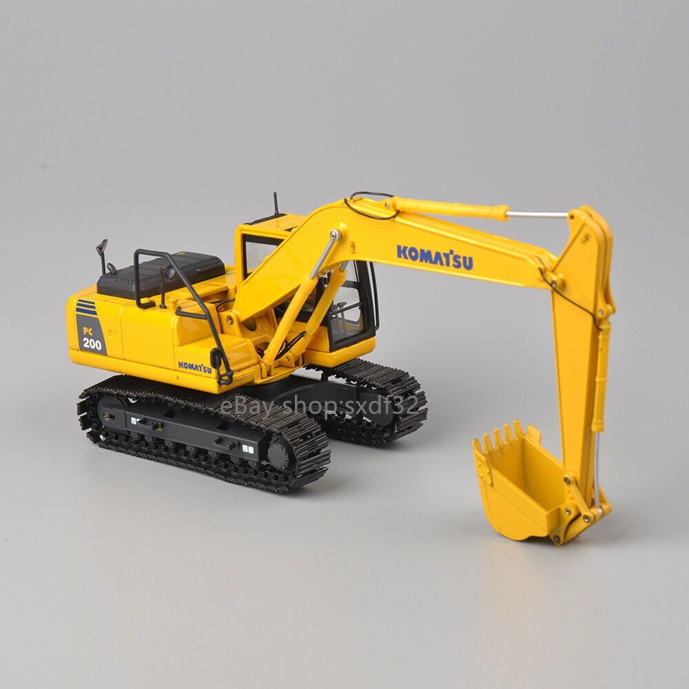 Komatsu PC200 Excavator Vehicle Model Alloy Diecast Construction Toy 1/50 Gift